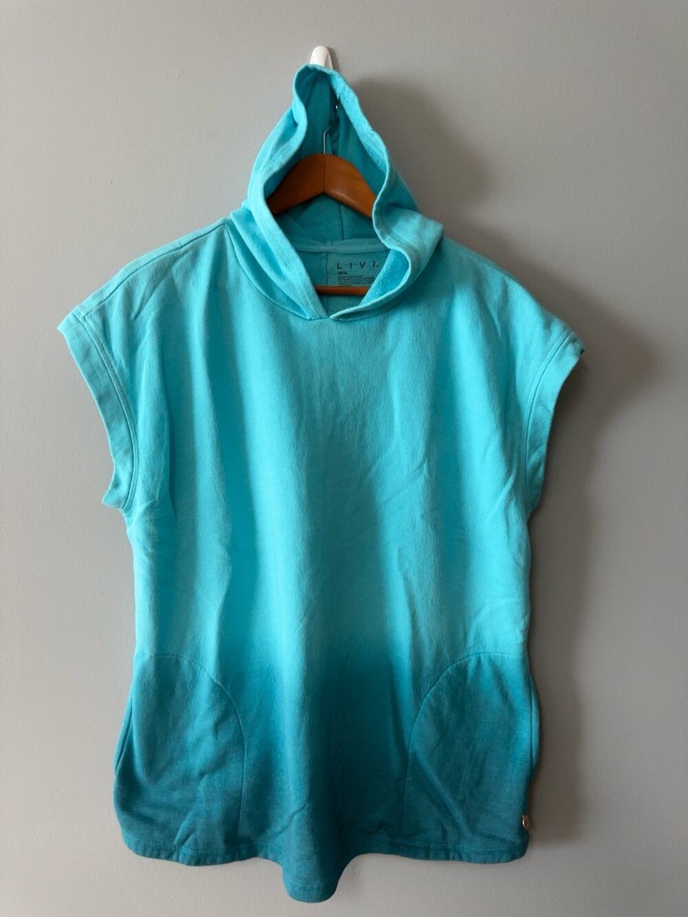 LIVI Womens 14/16 Aqua Hooded Sweatshirt Cap Sleeve Tunic Top Pockets Plus